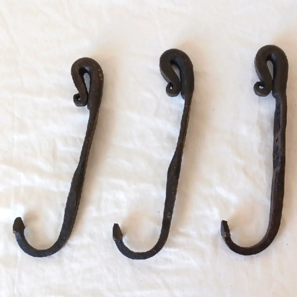 SET OF 3 Forged Metal Hooks with Arrow Tips, Dark Rustic Brown EUC